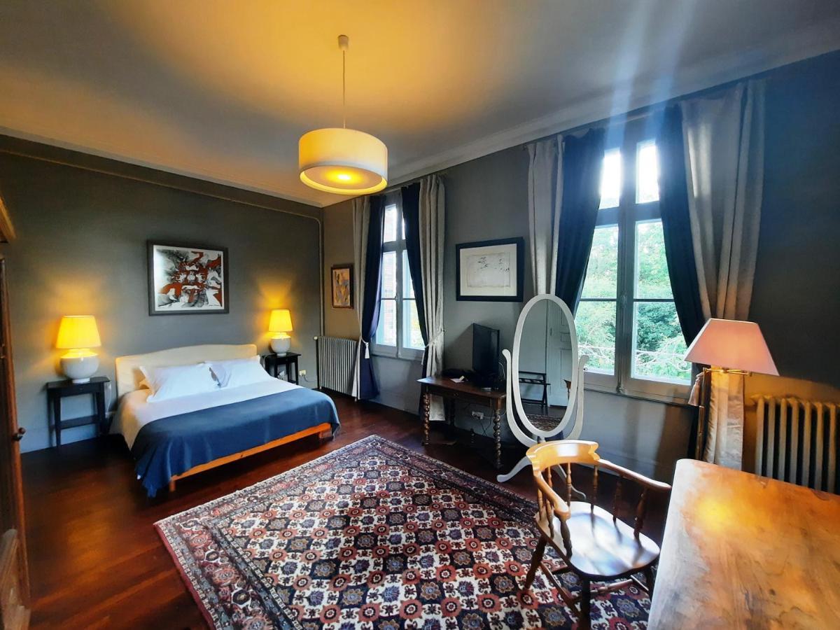 Manoir Des Tuileries Du Buisson Bed & Breakfast Verneuil d'Avre et d'Iton Bagian luar foto