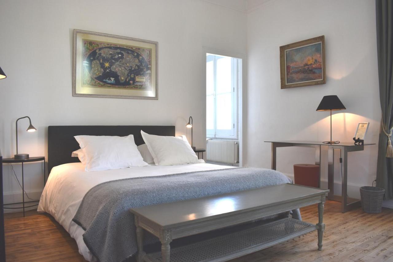 Manoir Des Tuileries Du Buisson Bed & Breakfast Verneuil d'Avre et d'Iton Bagian luar foto